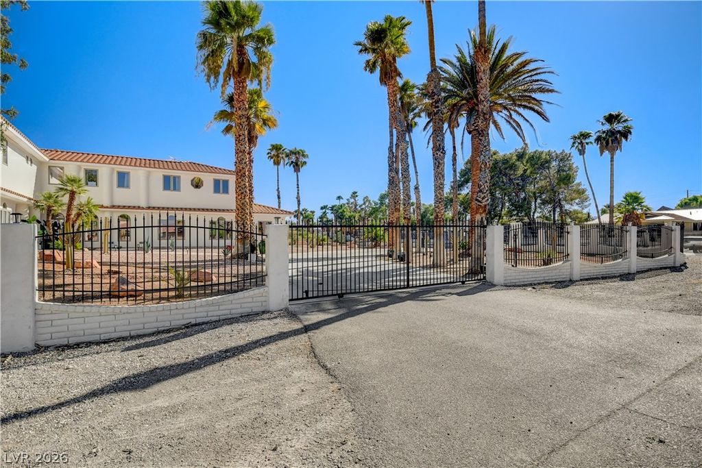 Image 5 of property listing at 2920 El Camino Road, Las Vegas, NV 89146