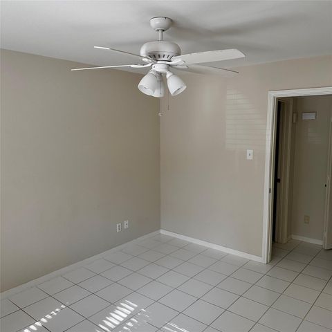3500 Tangle Brush Drive 72, Spring, TX 77381
