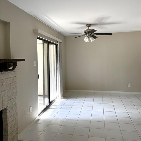 3500 Tangle Brush Drive 72, Spring, TX 77381