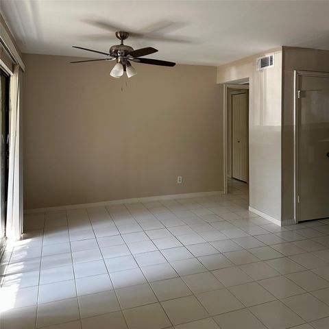 3500 Tangle Brush Drive 72, Spring, TX 77381