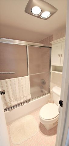 100 Bayview Dr 603, Sunny Isles Beach, FL 33160