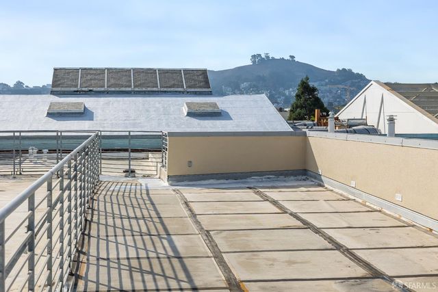 2412 Harrison Street 106, San Francisco, CA 94110