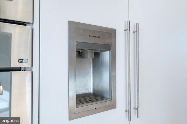 250 GATE ST, Philadelphia, PA 19128