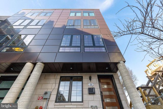 250 GATE ST, Philadelphia, PA 19128