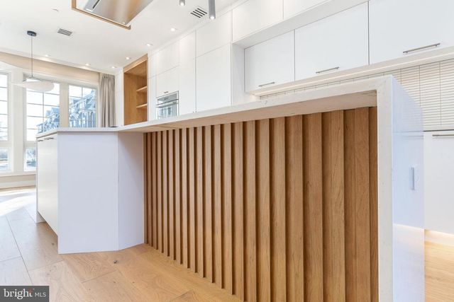 250 GATE ST, Philadelphia, PA 19128