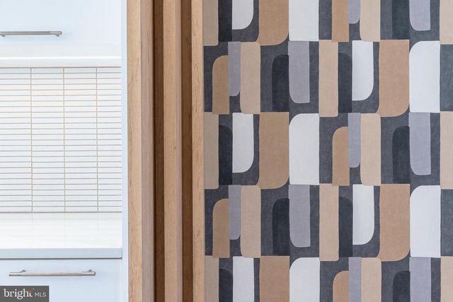 250 GATE ST, Philadelphia, PA 19128