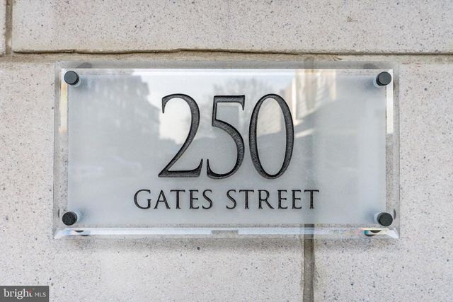 250 GATE ST, Philadelphia, PA 19128