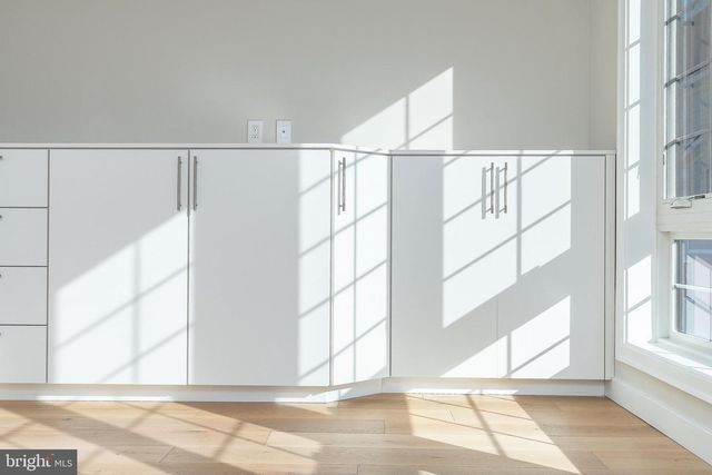 250 GATE ST, Philadelphia, PA 19128