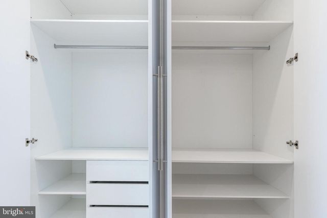 250 GATE ST, Philadelphia, PA 19128