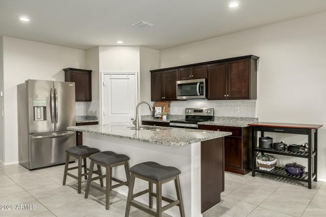 9471 E GREENHOUSE Road, Florence, AZ 85132