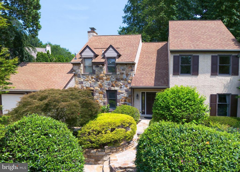 920 PRIMROSE LN, Wynnewood, PA 19096