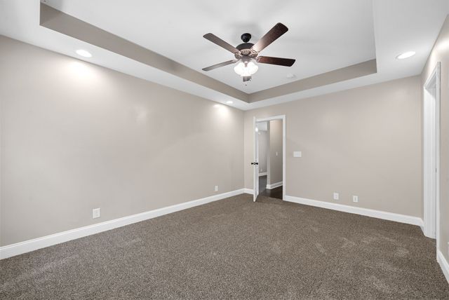 652 Deer Ridge Dr, Clarksville, TN 37042