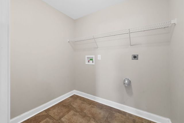 652 Deer Ridge Dr, Clarksville, TN 37042