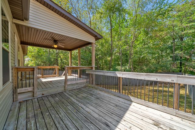 652 Deer Ridge Dr, Clarksville, TN 37042