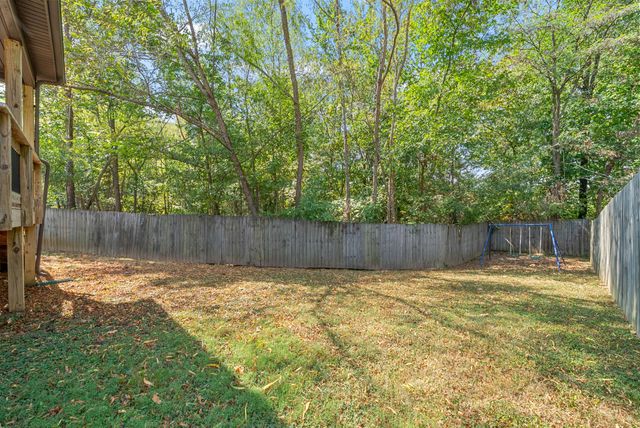 652 Deer Ridge Dr, Clarksville, TN 37042