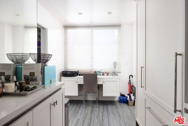 1100 Alta Loma Road 504, West Hollywood, CA 90069