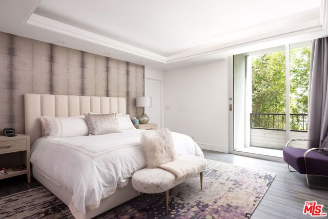 1100 Alta Loma Road 504, West Hollywood, CA 90069