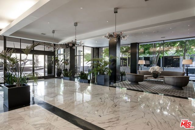 1100 Alta Loma Road 504, West Hollywood, CA 90069