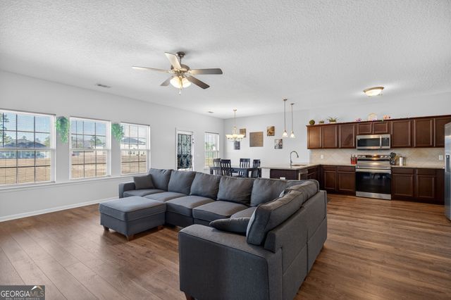 291 Morgan Field Boulevard NE, Ludowici, GA 31316