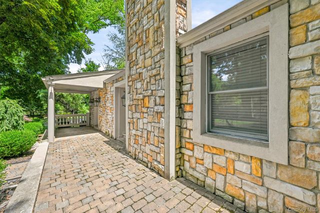 281 Phillips Hill Road, New City, NY 10956