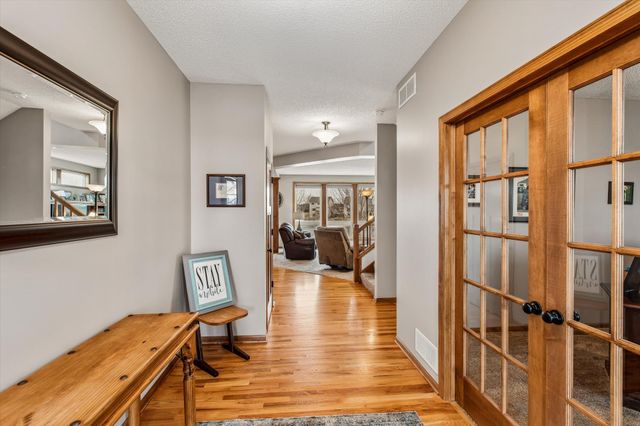 19877 Deerbrooke Path, Farmington, MN 55024