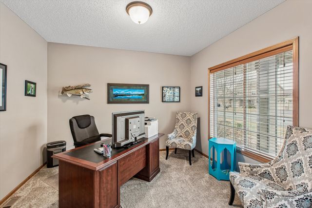 19877 Deerbrooke Path, Farmington, MN 55024