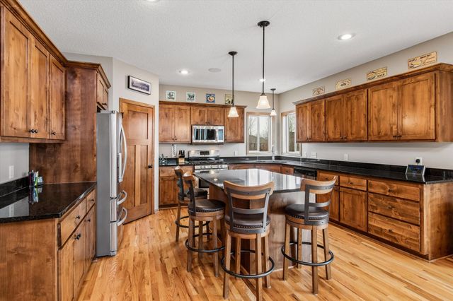 19877 Deerbrooke Path, Farmington, MN 55024