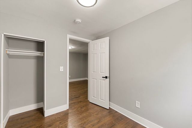 1437 Victoria Avenue, North Chicago, IL 60064