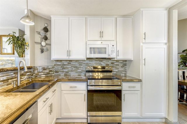 9836 Bathurst Way, Highlands Ranch, CO 80130