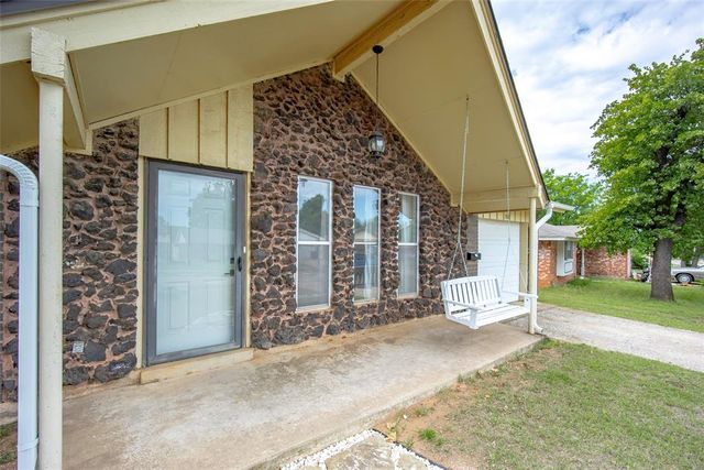 3504 Chetwood Drive, Del City, OK 73115