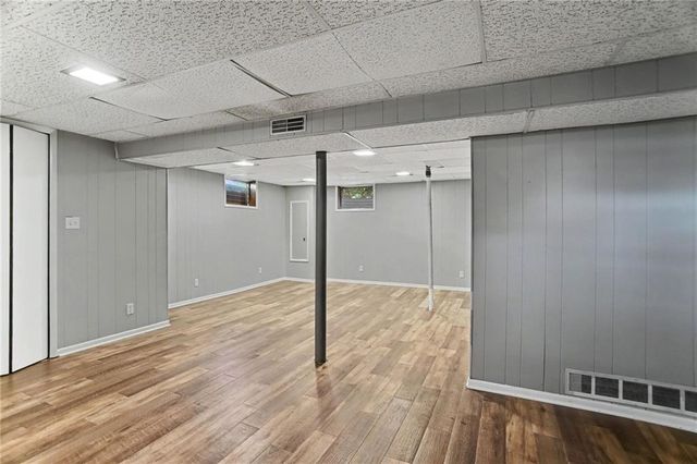 4630 NE Gladstone Avenue, Kansas City, MO 64117