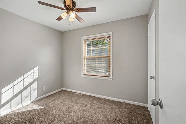 4630 NE Gladstone Avenue, Kansas City, MO 64117