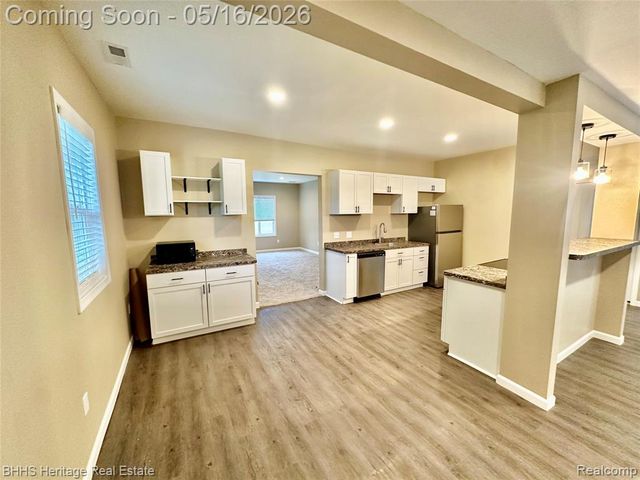 5435 Byron Road, Howell, MI 48855