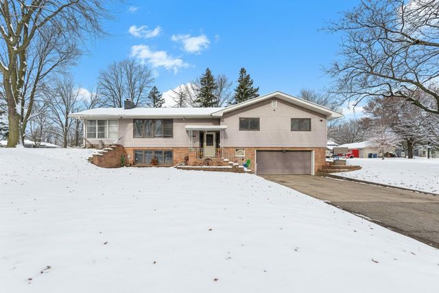 303 3rd Avenue SW, Medford, MN 55049