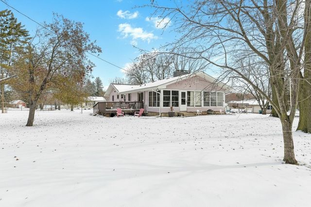 303 3rd Avenue SW, Medford, MN 55049