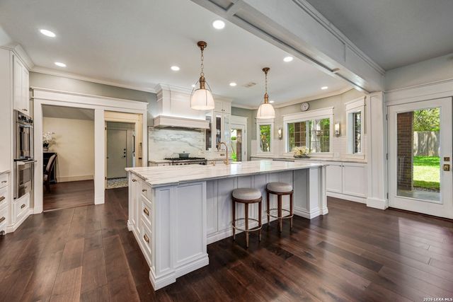 15722 Dawn Crest, San Antonio, TX 78248