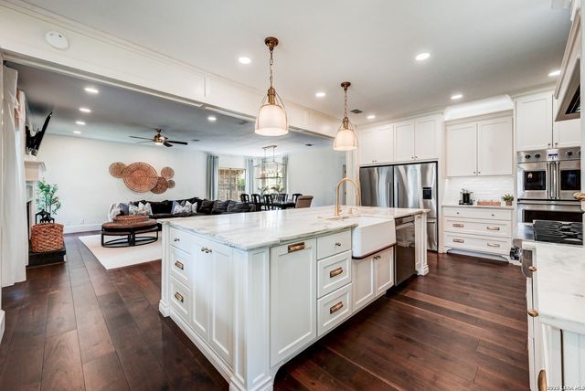 15722 Dawn Crest, San Antonio, TX 78248