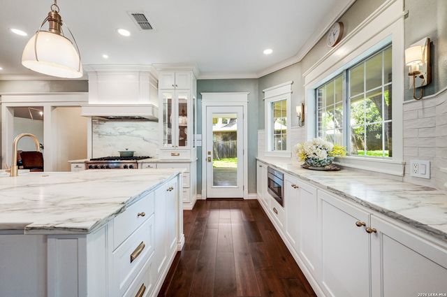 15722 Dawn Crest, San Antonio, TX 78248