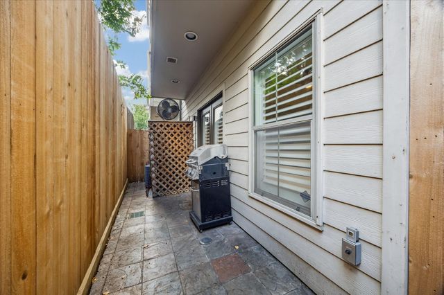 544 Bomar Street, Houston, TX 77006