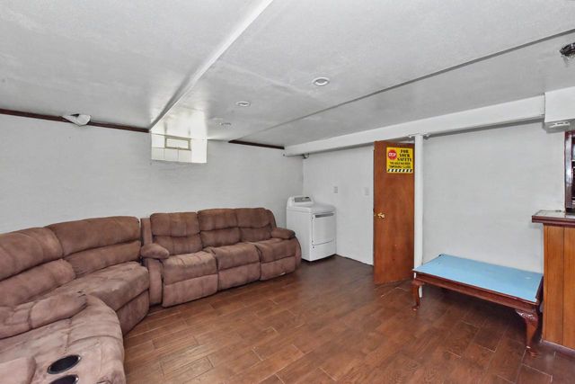 3843 5th PLACE, Milwaukee, WI 53207