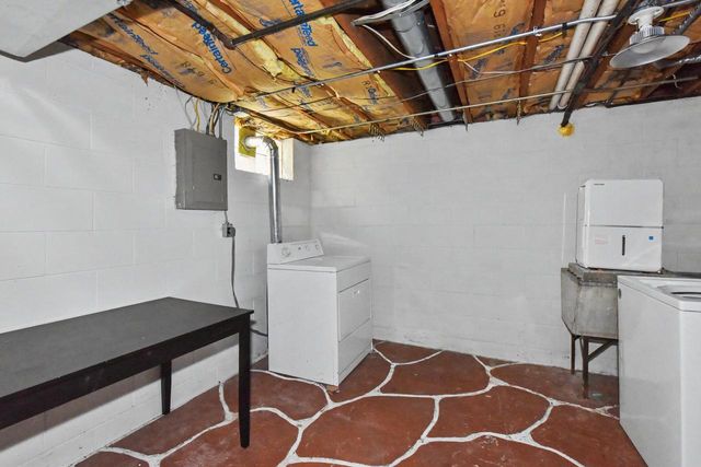 3843 5th PLACE, Milwaukee, WI 53207