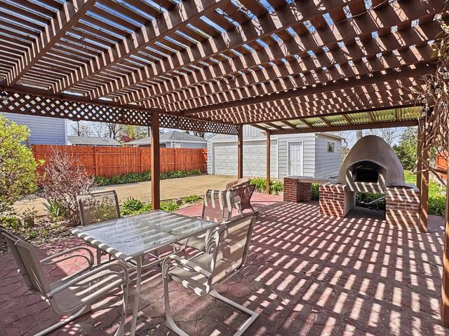 3843 5th PLACE, Milwaukee, WI 53207