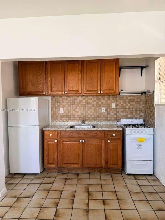 1844 Taft St 1-5, Hollywood, FL 33020