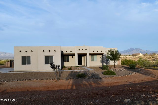 8867 S WELSH Place, Hereford, AZ 85615