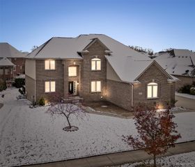 16348 Via Montella, Macomb Township, MI 48042