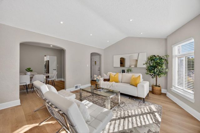 1758 27th Avenue, San Francisco, CA 94122