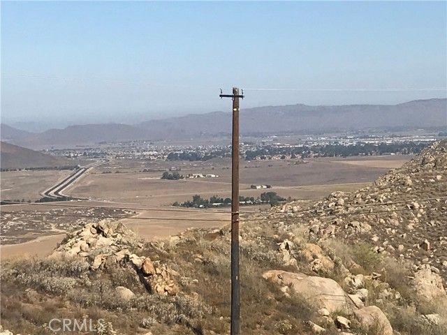 42223 Gibbel Road, Hemet, CA 92543