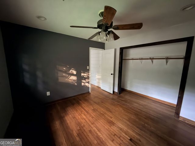 3175 Wallace Lake Road, Douglasville, GA 30135