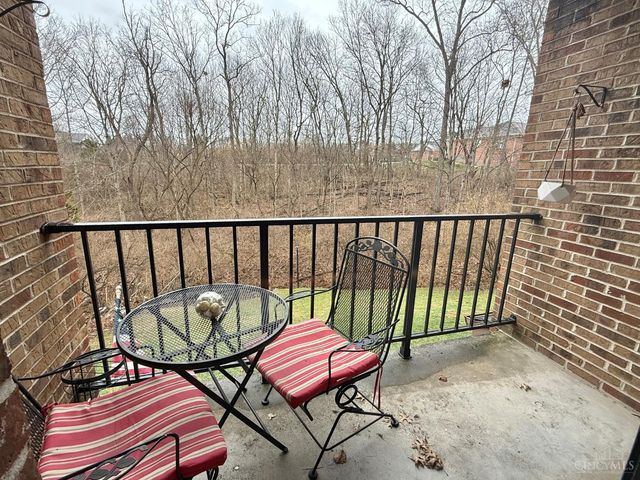 5442 Bluesky Drive, Green Twp, OH 45247