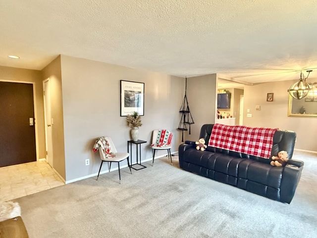 5442 Bluesky Drive, Green Twp, OH 45247